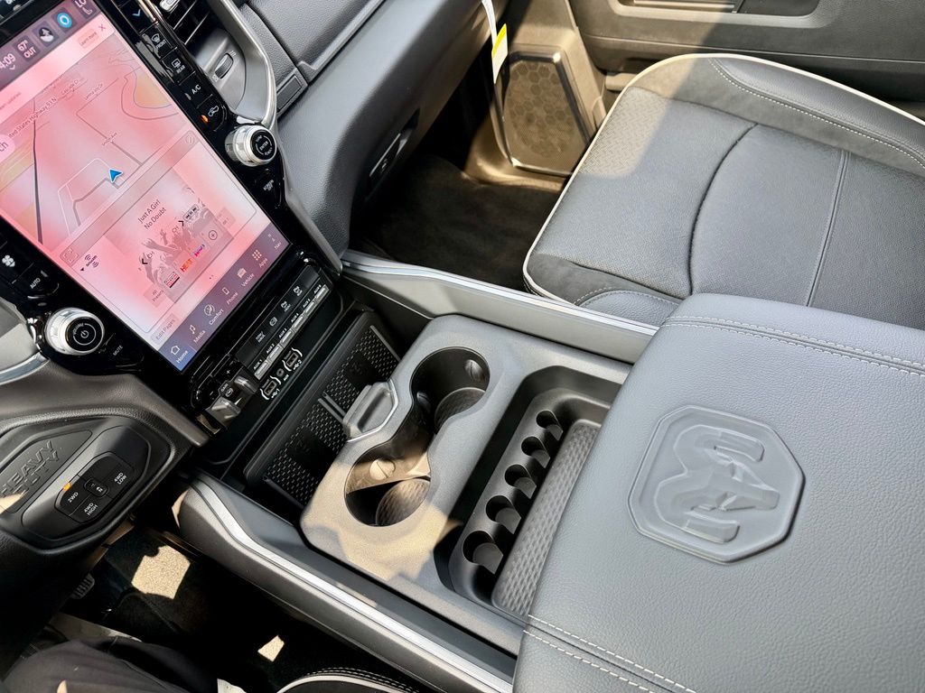 2026 RAM 2500 Laramie - Photo 19