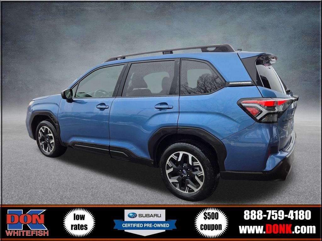 2025 Subaru Forester Premium Base photo 3