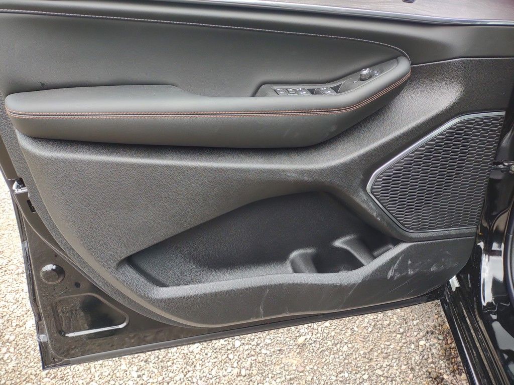 2025 Jeep Grand Cherokee L Overland - Photo 12