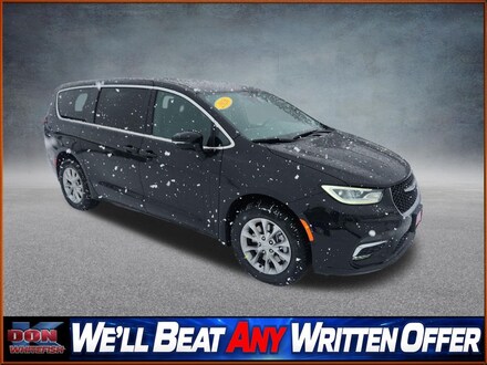 2026 Chrysler Pacifica SELECT AWD Passenger Van