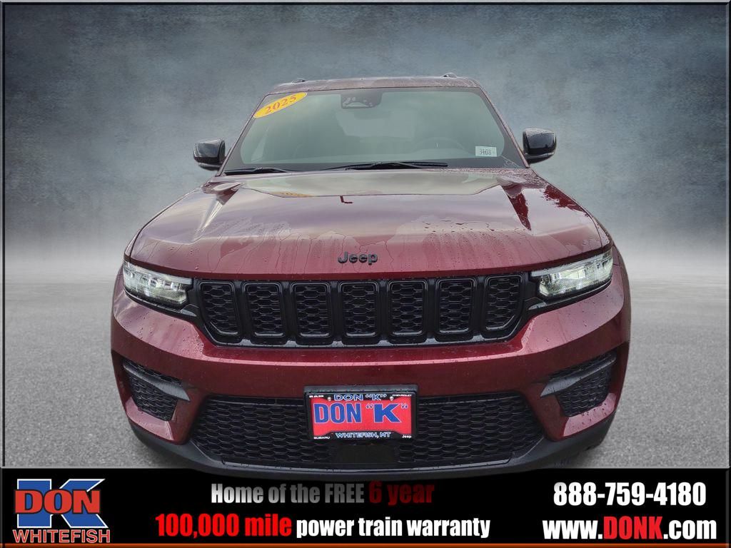 2025 Jeep Grand Cherokee Altitude photo 2