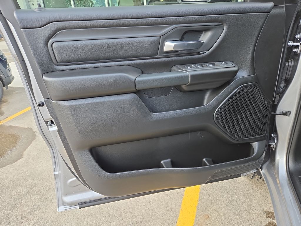 2026 RAM 1500 Tradesman - Photo 11
