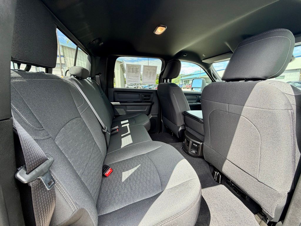 2025 RAM Ram 3500 Pickup Tradesman - Photo 25