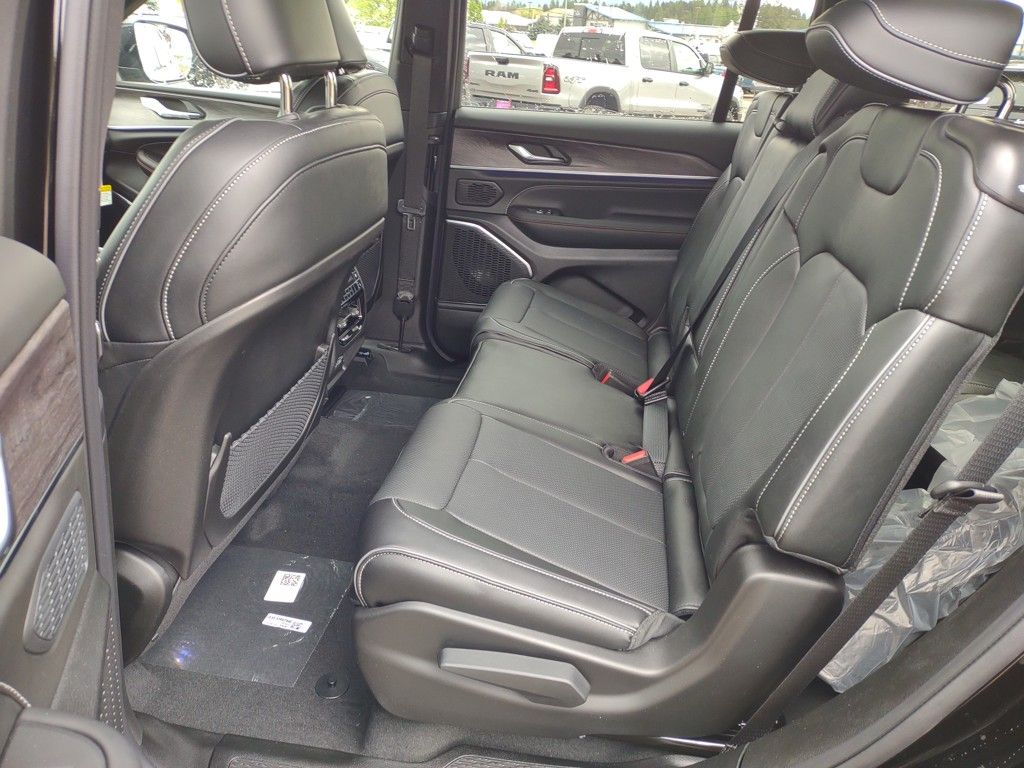 2025 Jeep Grand Cherokee L Overland - Photo 15