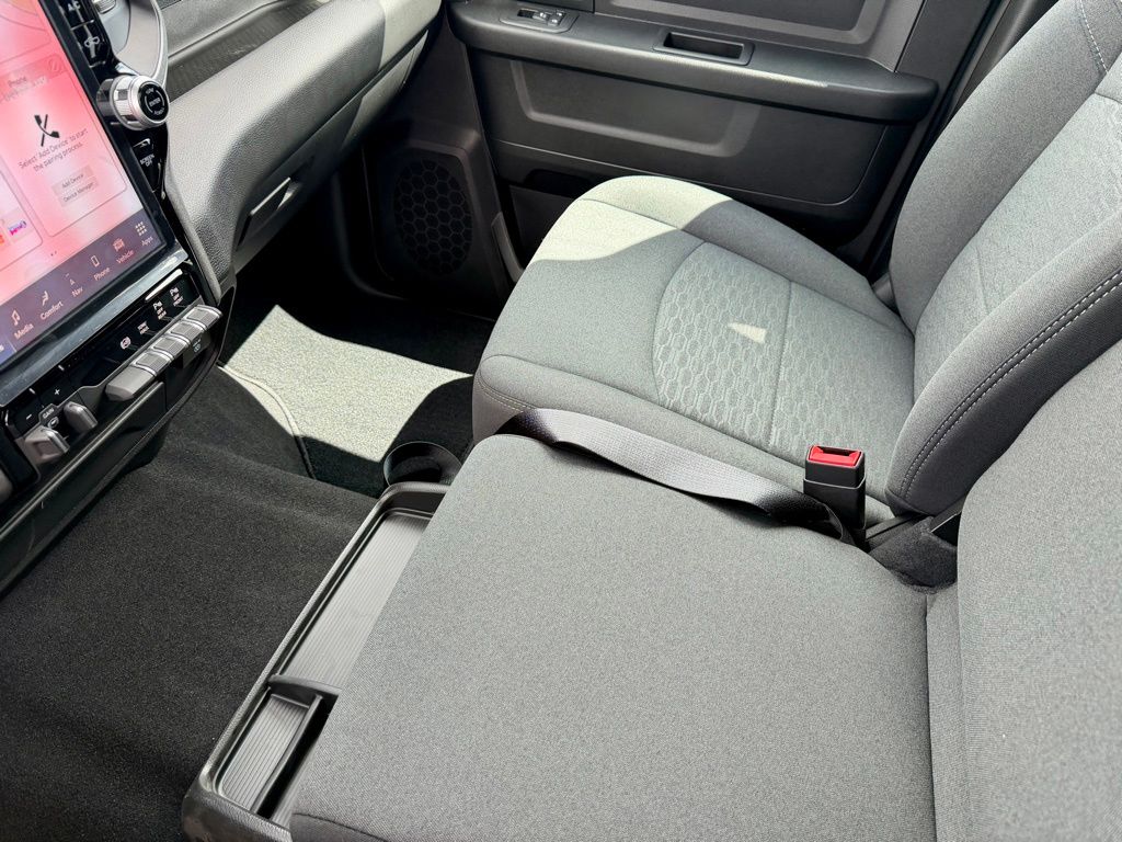 2025 RAM Ram 3500 Pickup Tradesman - Photo 23