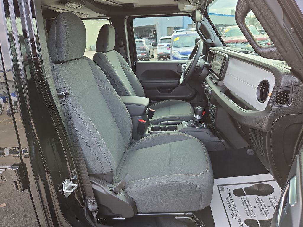 2025 Jeep Gladiator Sport - Photo 16