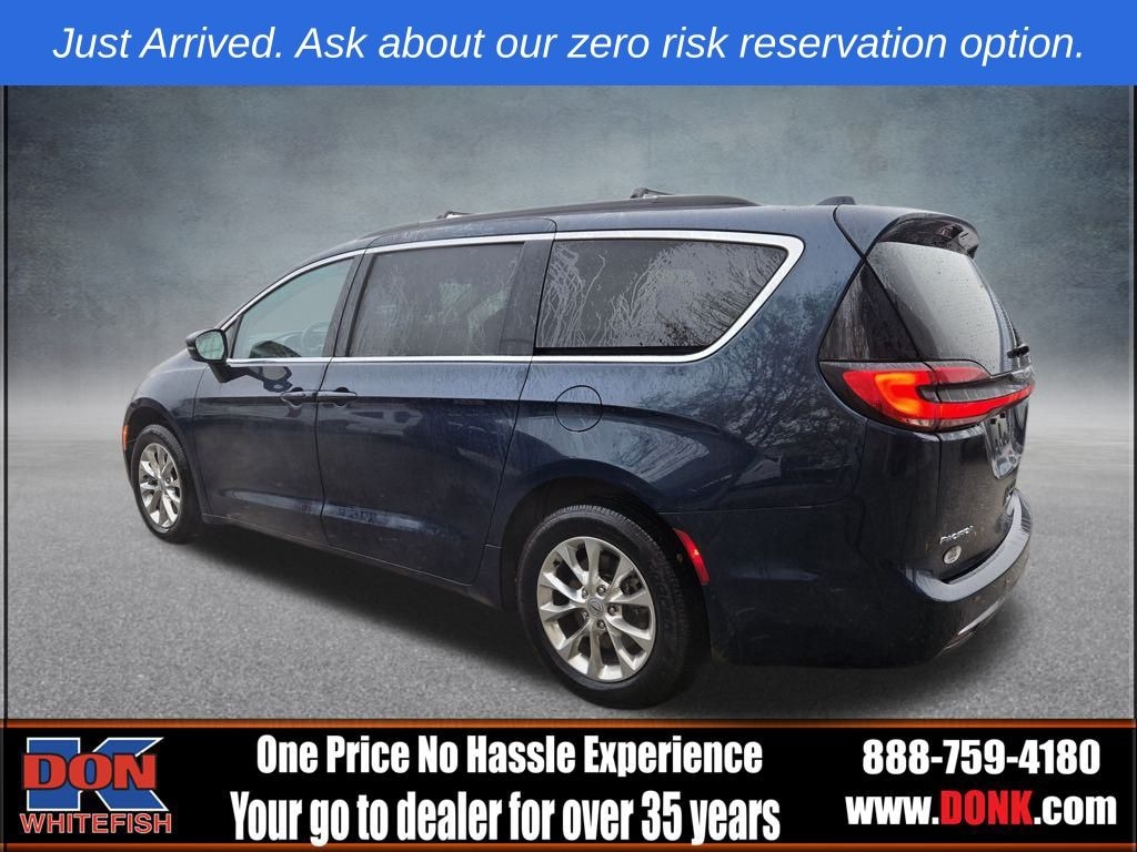 Used 2022 Chrysler Pacifica Touring L Van Passenger Van