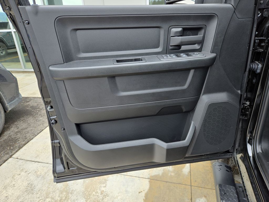 2025 RAM Ram 3500 Pickup Tradesman - Photo 12