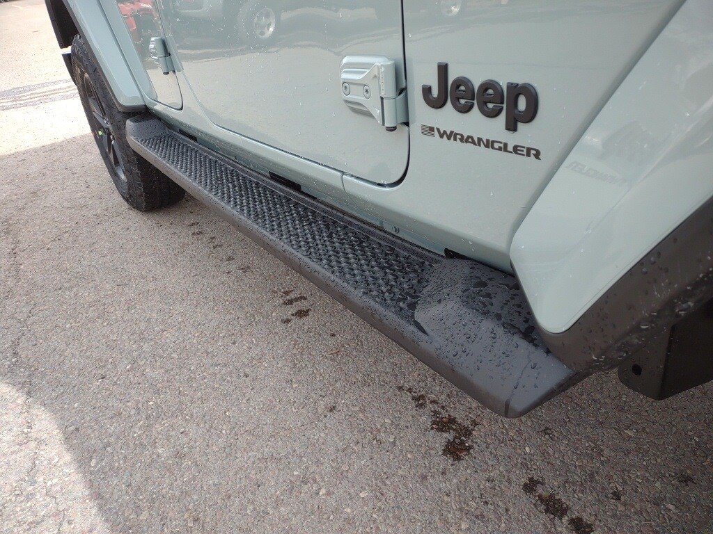 New 2023 Jeep Wrangler 4-DOOR SAHARA ALTITUDE 4X4 Sport Utility