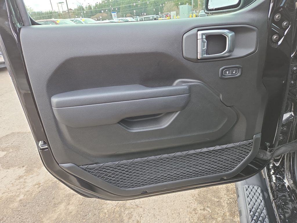 2025 Jeep Gladiator Sport - Photo 11