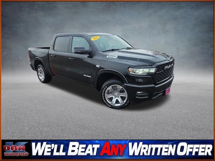 2026 Ram 1500 BIG HORN CREW CAB 4X4 5'7 BOX Pickup