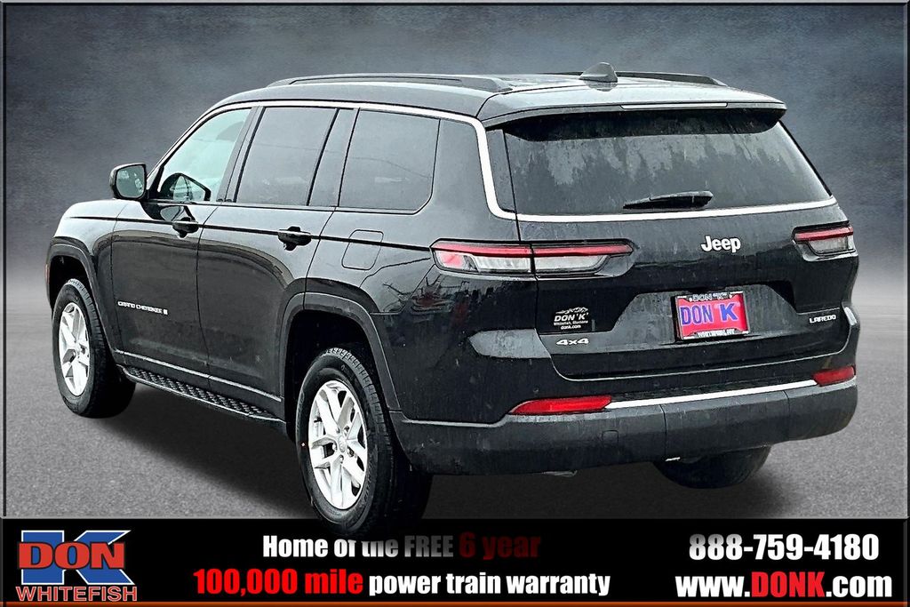 2025 Jeep Grand Cherokee Laredo photo 3