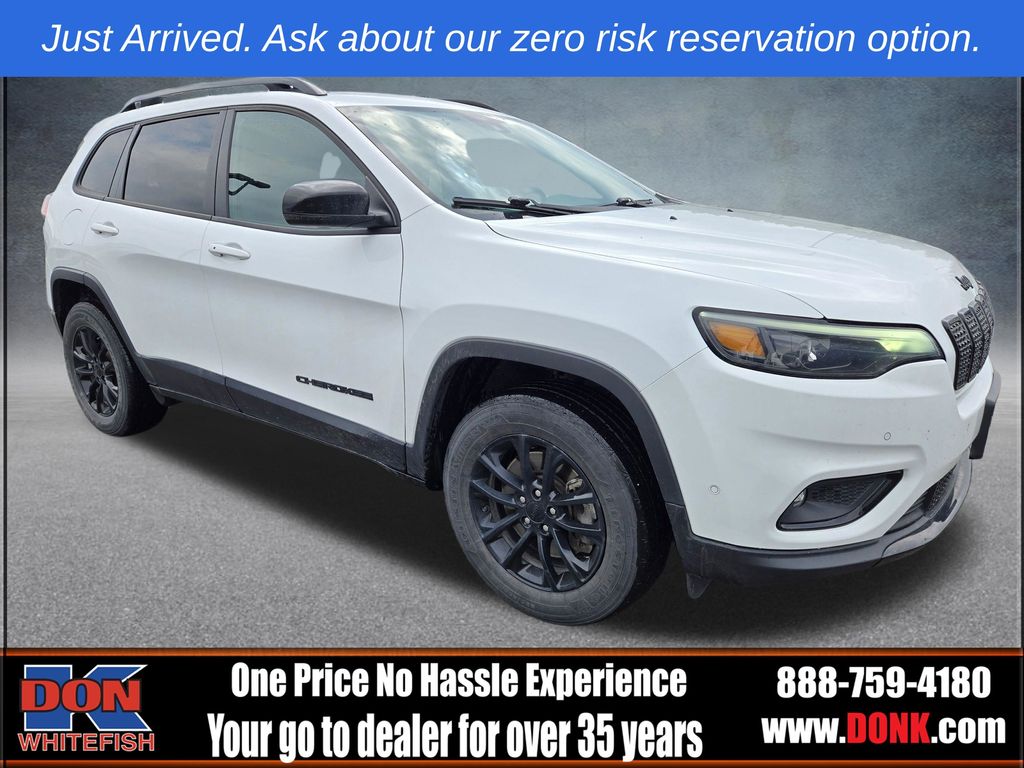 2023 Jeep Cherokee Altitude Lux 4X4's photo