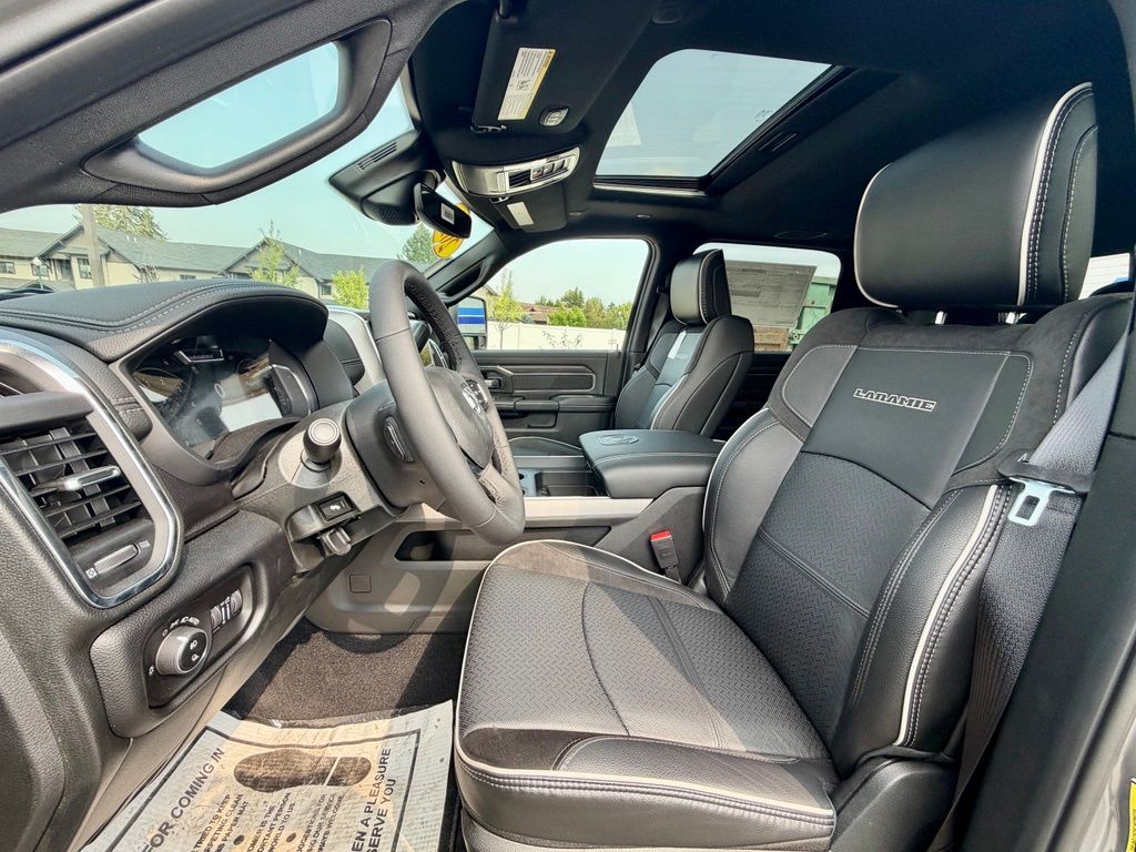 2026 RAM 2500 Laramie - Photo 13