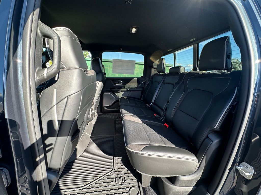 2026 RAM 1500 Laramie - Photo 21
