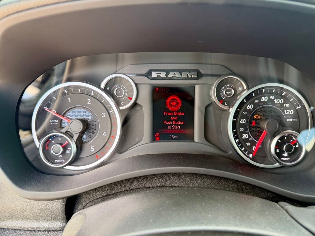 2025 RAM Ram 3500 Pickup Tradesman - Photo 15