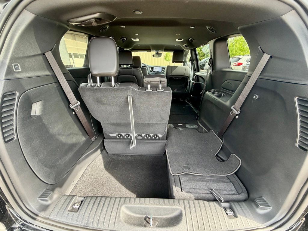 2026 Chrysler Pacifica Select - Photo 7