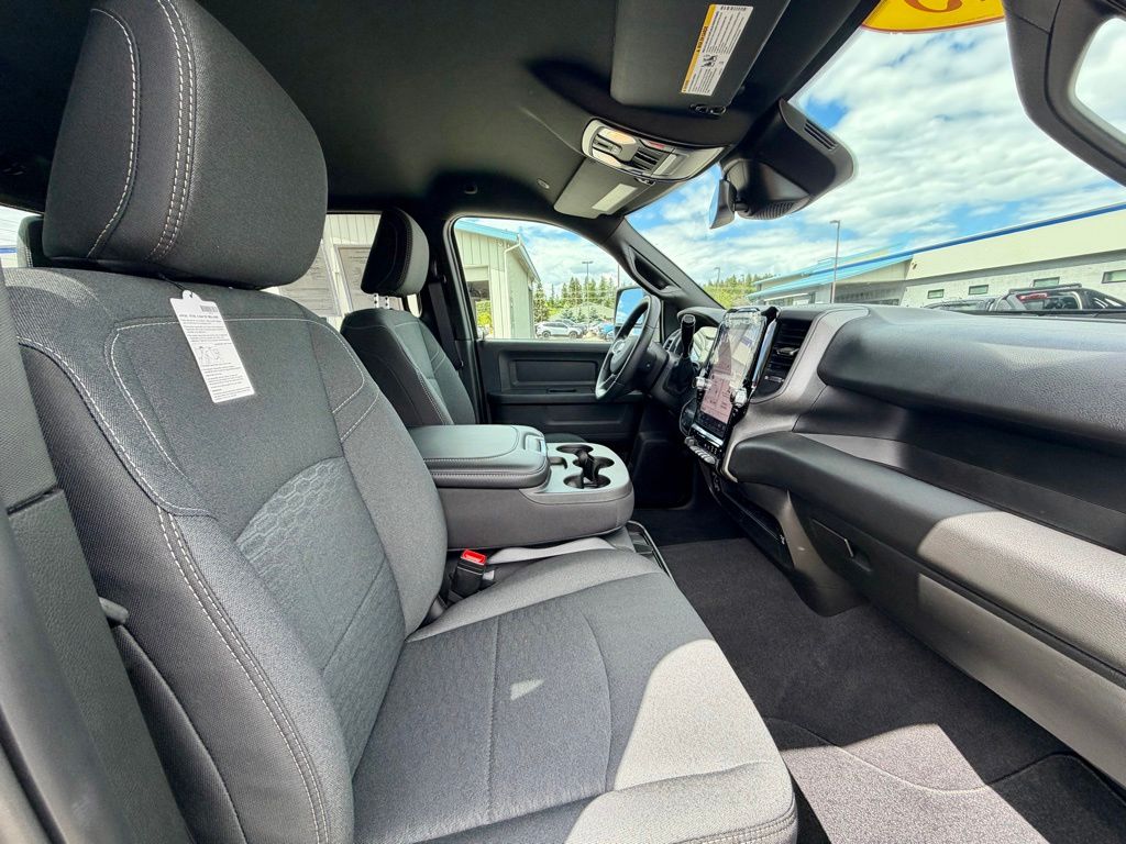 2025 RAM Ram 3500 Pickup Tradesman - Photo 28