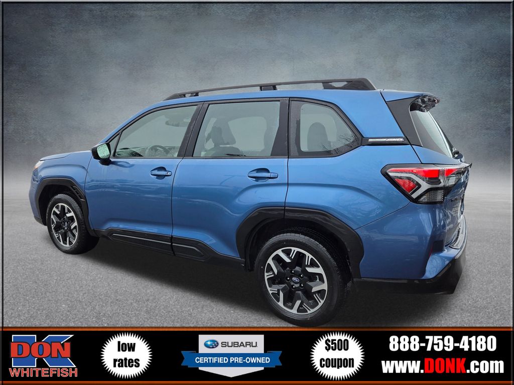 2025 Subaru Forester Base photo 3
