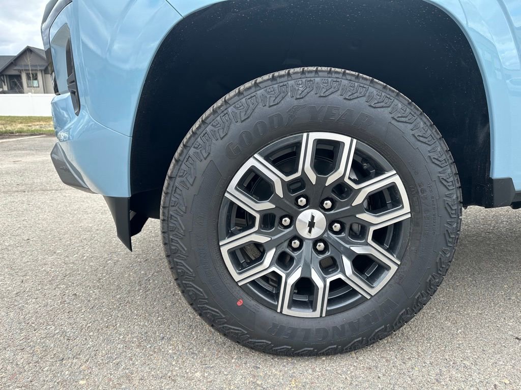 2026 Chevrolet Colorado Z71 - Photo 9