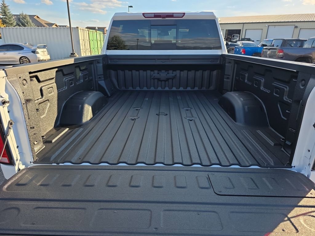 2026 Chevrolet Silverado 3500 HD High Country - Photo 10