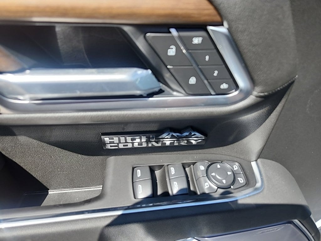 2026 Chevrolet Silverado 1500 High Country - Photo 13