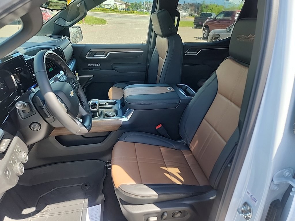 2026 Chevrolet Silverado 1500 High Country - Photo 14