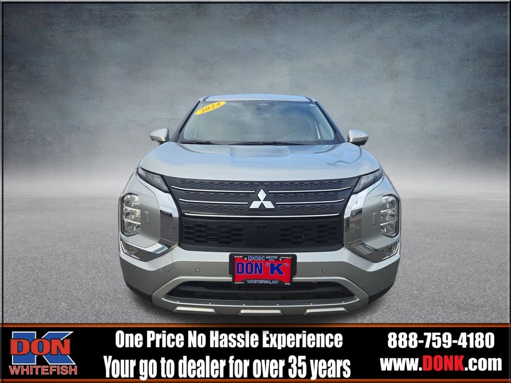 Used 2024 Mitsubishi Outlander SE 7 Passenger S-AWC