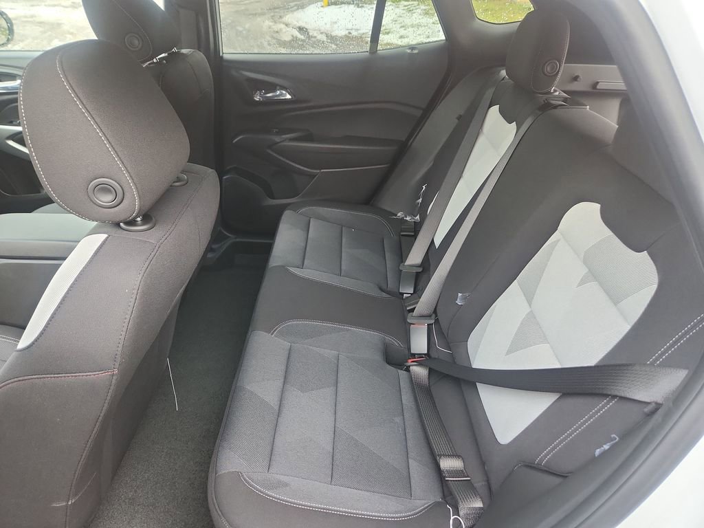 2026 Chevrolet Trax RS - Photo 14