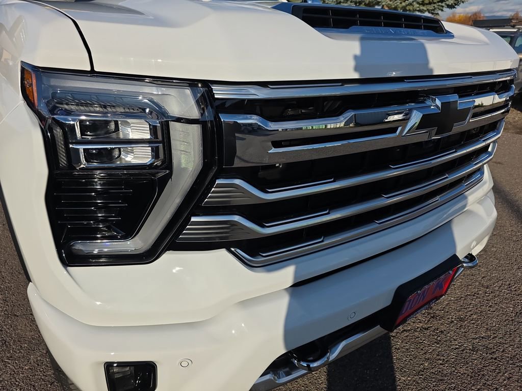 2026 Chevrolet Silverado 3500 HD High Country - Photo 9