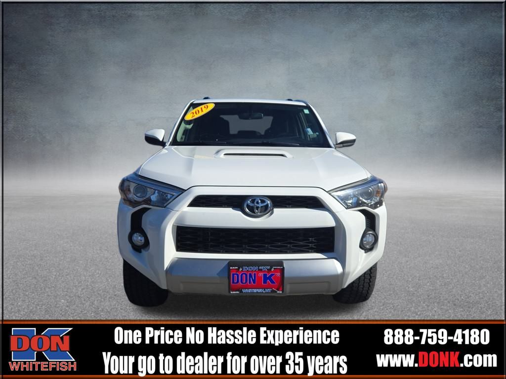 2019 Toyota 4Runner TRD Off-Road photo 2