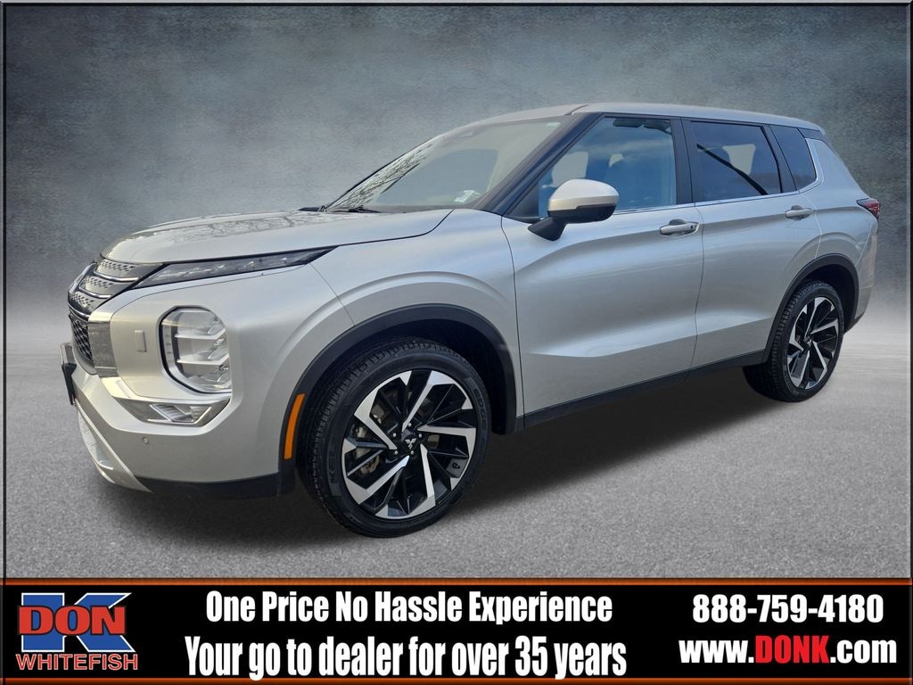 Used 2024 Mitsubishi Outlander SE 7 Passenger S-AWC SUV