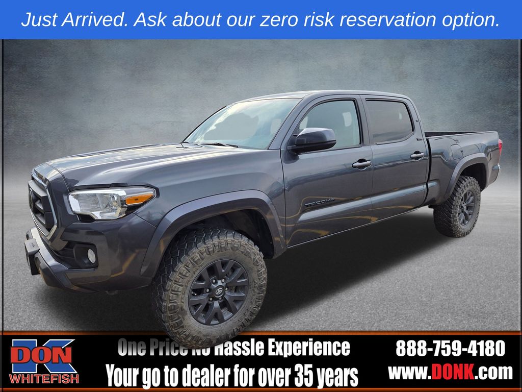 2020 Toyota Tacoma SR5 4x4 photo 2
