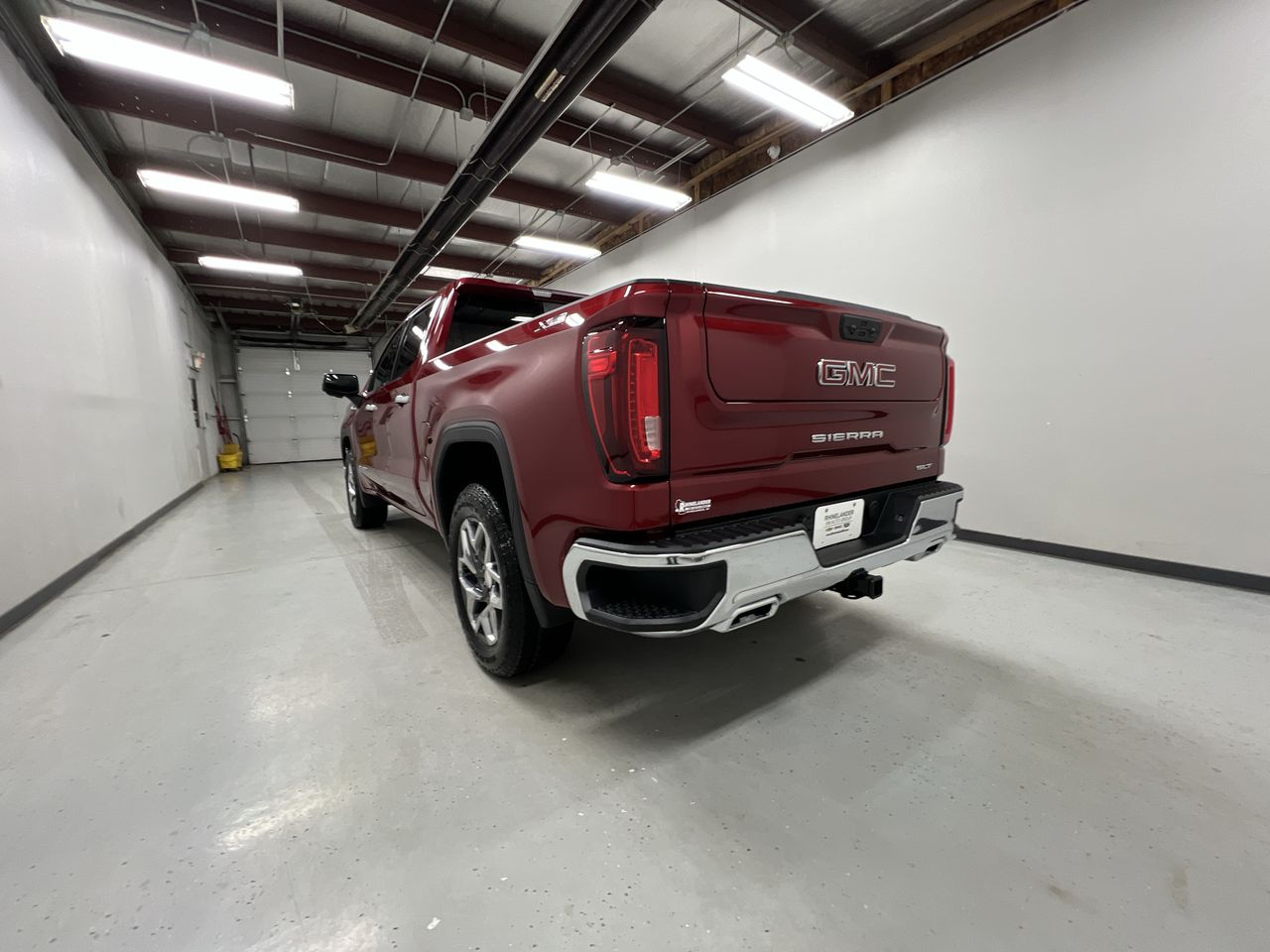 2026 GMC Sierra 1500 SLT - Photo 20