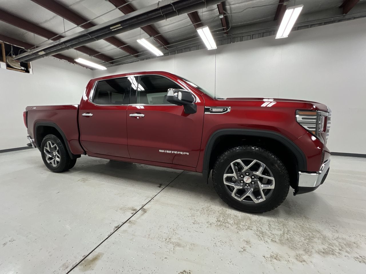 2026 GMC Sierra 1500 SLT - Photo 23