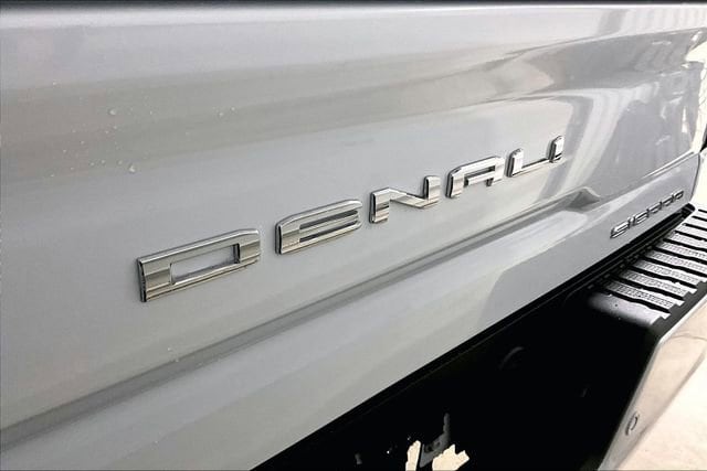 2026 GMC Sierra 3500HD Denali Ultimate - Photo 7