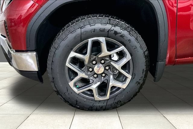 2026 GMC Sierra 1500 SLT - Photo 7