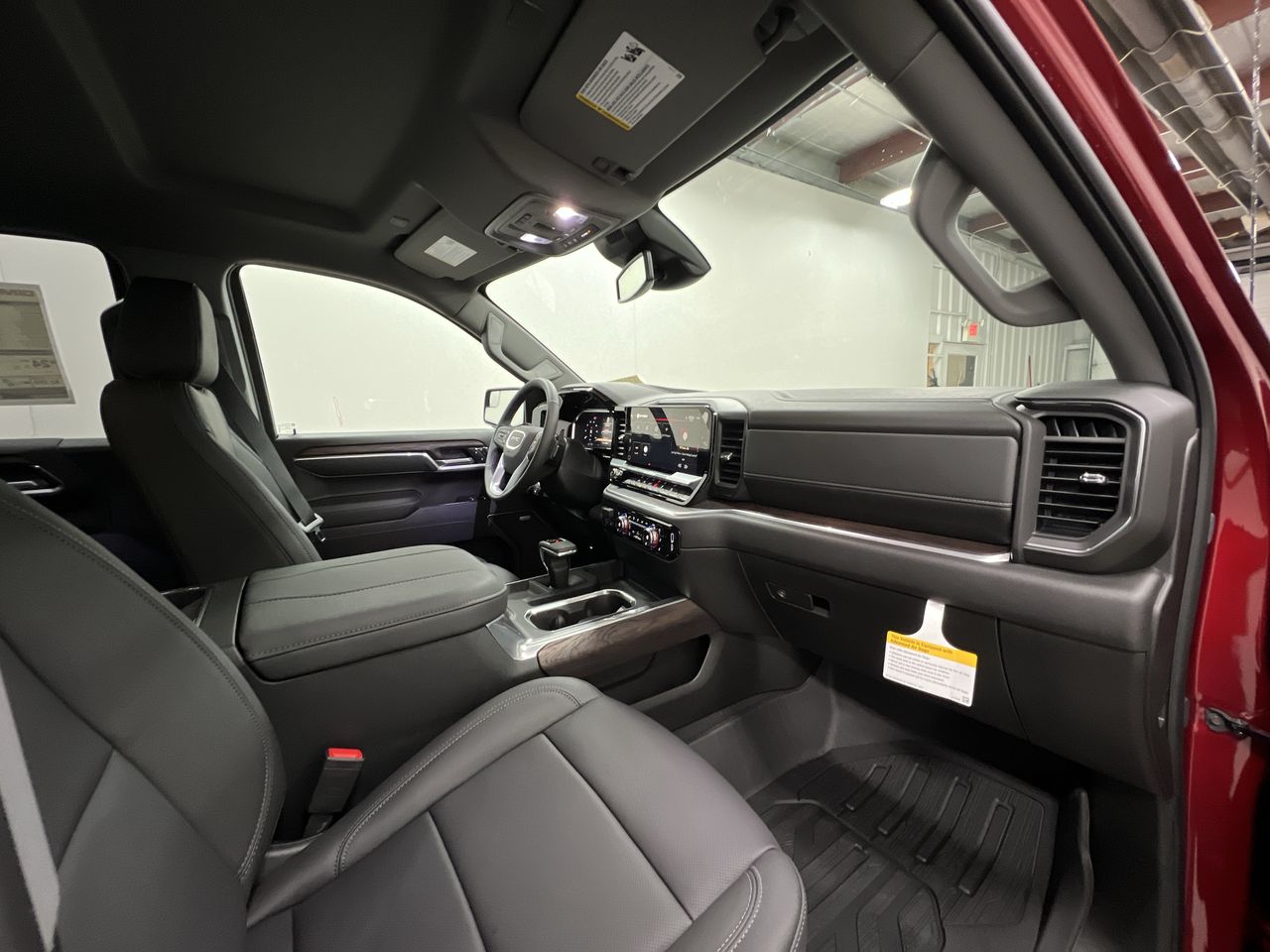 2026 GMC Sierra 1500 SLT - Photo 44