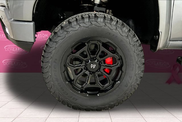2025 GMC Sierra 1500 AT4 - Photo 9