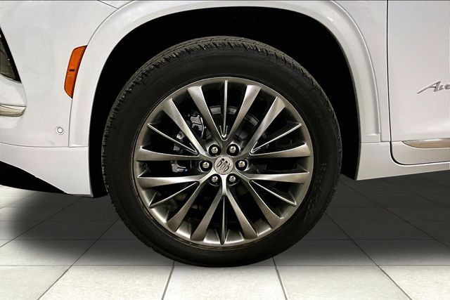 2026 Buick Enclave Avenir - Photo 8