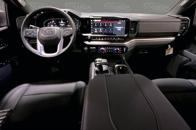 2026 GMC Sierra 1500 SLT - Photo 10