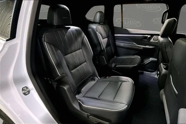 2026 Buick Enclave Avenir - Photo 13