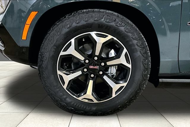 2026 GMC Yukon XL AT4 - Photo 8