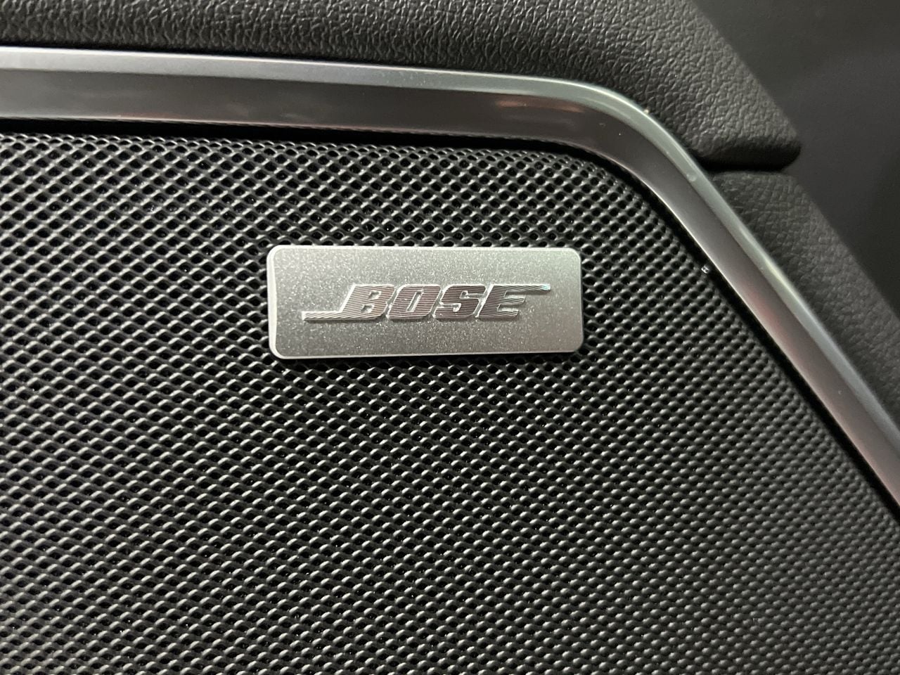 2026 GMC Sierra 1500 SLT - Photo 39
