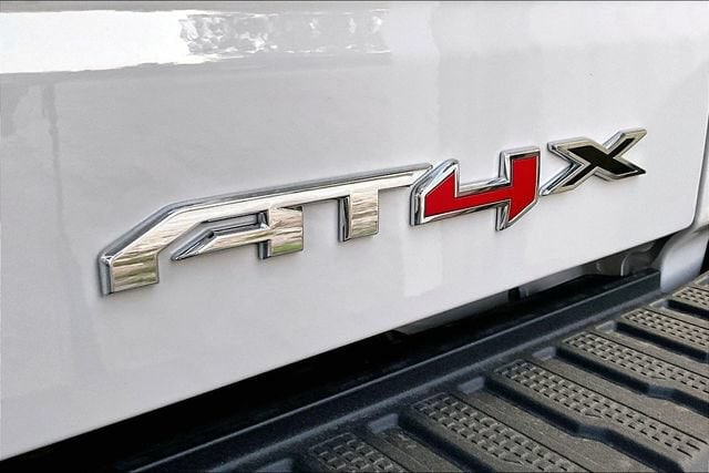 2026 GMC Sierra 1500 AT4X - Photo 7