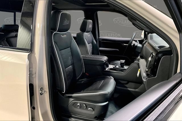 2026 GMC Sierra 1500 AT4X - Photo 12