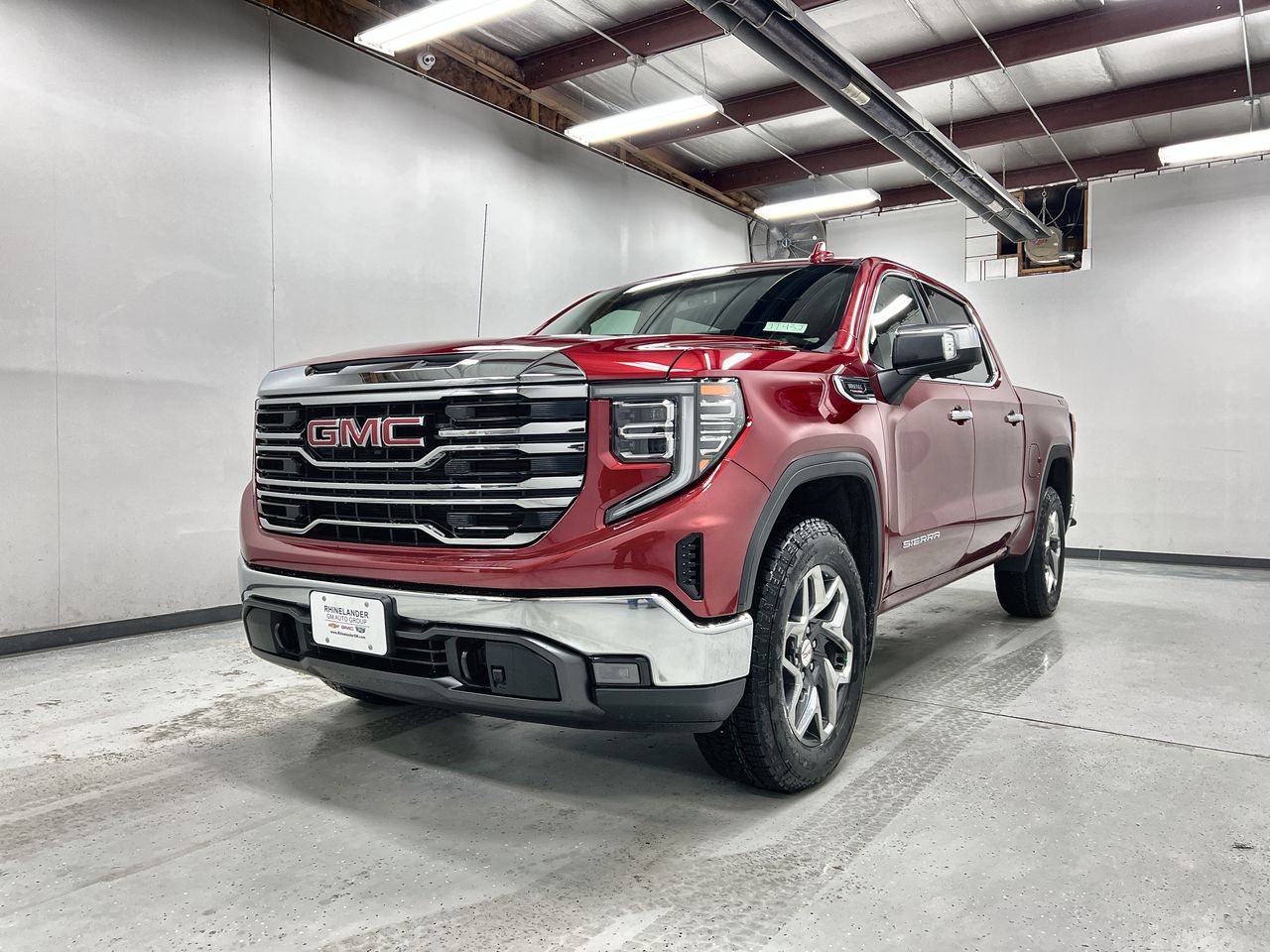 2026 GMC Sierra 1500 SLT - Photo 24