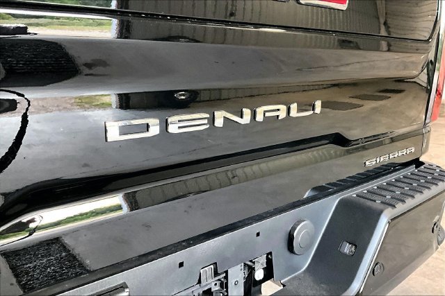 2026 GMC Sierra 2500HD Denali - Photo 9