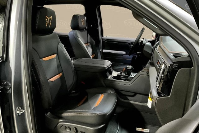 2025 GMC Sierra 1500 AT4 - Photo 14