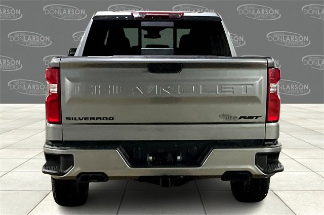 2026 Chevrolet Silverado 1500 RST photo 3